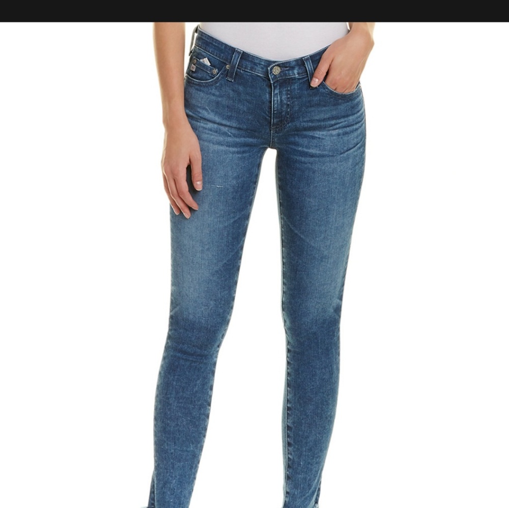 AG

Rev Super Skinny Ankle Jeans

Color14 YEARS SU